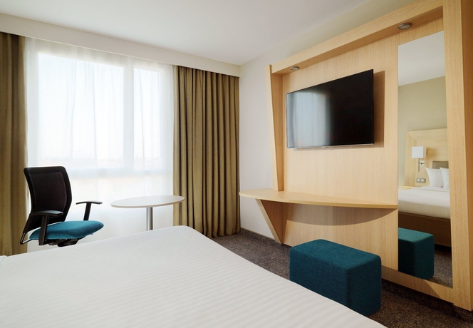 Imagen de la habitación del Hotel Courtyard By Marriott Paris La Defense West - Colombes. Foto 5