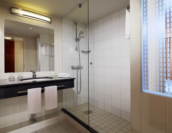 Imagen de la habitación del Hotel Courtyard By Marriott Paris La Defense West - Colombes. Foto 11