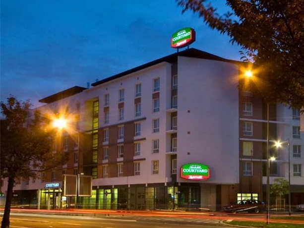Imagen general del Hotel Courtyard By Marriott Paris Saint Denis. Foto 5
