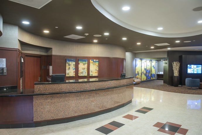 Imagen de los interiores del Hotel Courtyard By Marriott Pensacola Downtown. Foto 15
