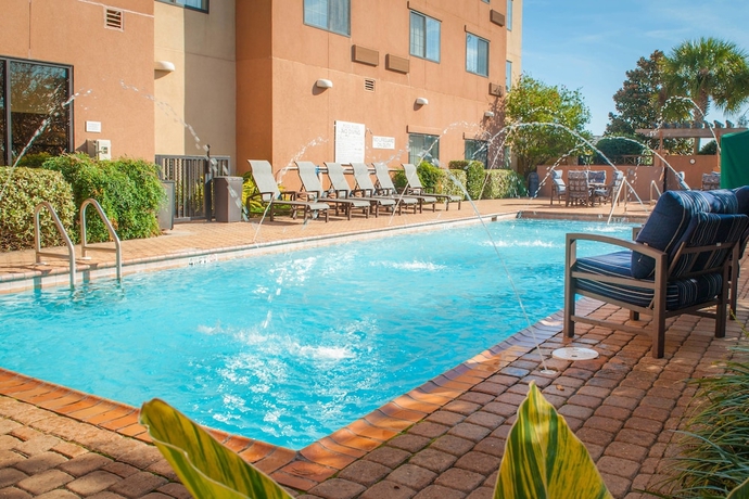 Imagen general del Hotel Courtyard By Marriott Pensacola Downtown. Foto 4
