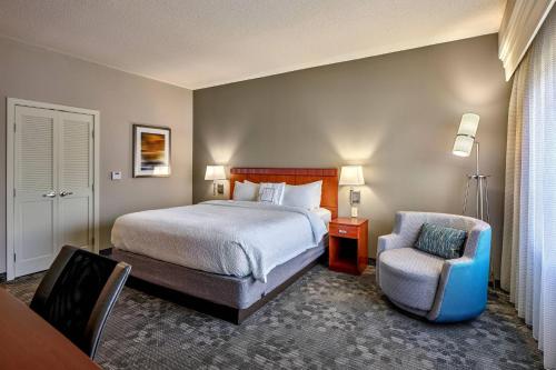 Imagen de la habitación del Hotel Courtyard By Marriott Philadelphia Langhorne. Foto 19