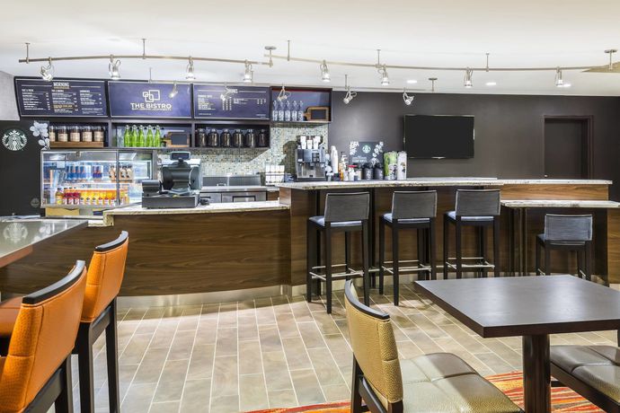 Imagen de los interiores del Hotel Courtyard By Marriott Philadelphia Montgomeryville. Foto 10