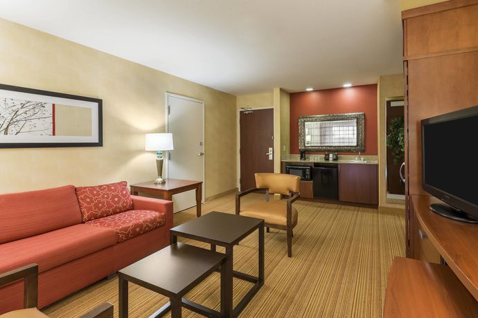 Imagen de la habitación del Hotel Courtyard By Marriott Philadelphia Montgomeryville. Foto 2
