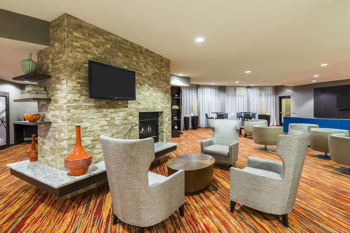 Imagen de los interiores del Hotel Courtyard By Marriott Philadelphia Montgomeryville. Foto 11