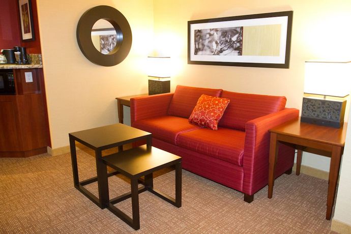 Imagen de la habitación del Hotel Courtyard By Marriott Philadelphia Springfield. Foto 11