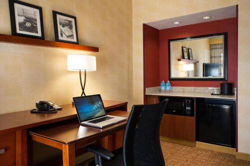 Imagen general del Hotel Courtyard By Marriott Phoenix Airport. Foto 5