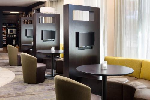 Imagen general del Hotel Courtyard By Marriott Phoenix Airport. Foto 7