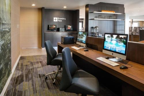 Imagen general del Hotel Courtyard By Marriott Phoenix Airport. Foto 8