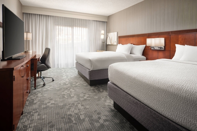 Imagen de la habitación del Hotel Courtyard By Marriott Phoenix Mesa. Foto 3