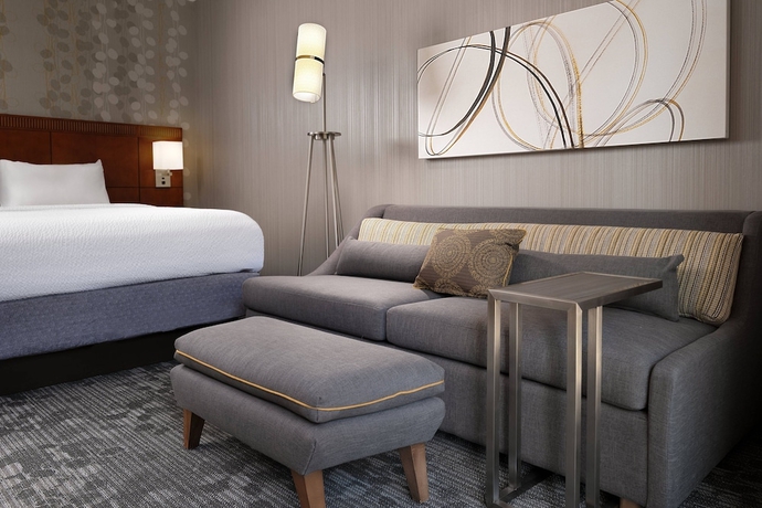 Imagen de la habitación del Hotel Courtyard By Marriott Phoenix Mesa. Foto 5