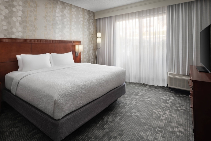 Imagen de la habitación del Hotel Courtyard By Marriott Phoenix Mesa. Foto 9
