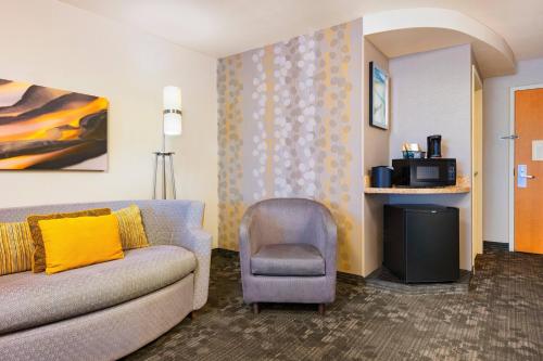 Imagen de la habitación del Hotel Courtyard By Marriott Phoenix West/avondale. Foto 10