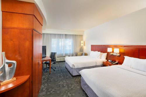 Imagen de la habitación del Hotel Courtyard By Marriott Phoenix West/avondale. Foto 13