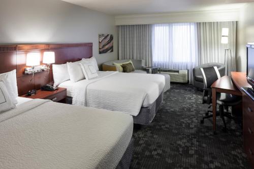 Imagen de la habitación del Hotel Courtyard By Marriott Phoenix West/avondale. Foto 14