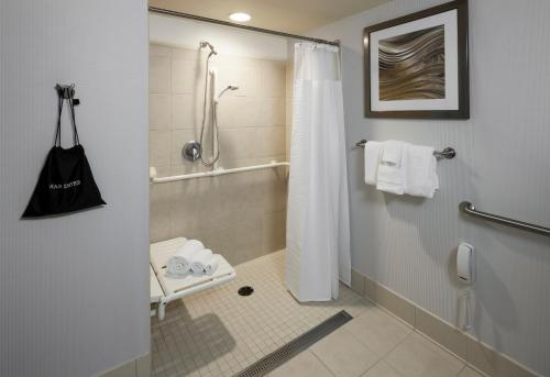 Imagen de la habitación del Hotel Courtyard By Marriott Phoenix West/avondale. Foto 20