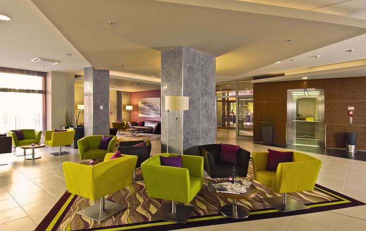 Imagen de los interiores del Hotel Courtyard By Marriott Pilsen. Foto 18
