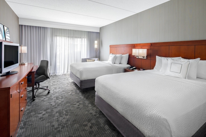 Imagen de la habitación del Hotel Courtyard By Marriott Pittsburgh Airport. Foto 8
