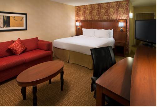 Imagen de la habitación del Hotel Courtyard By Marriott Pleasanton. Foto 6