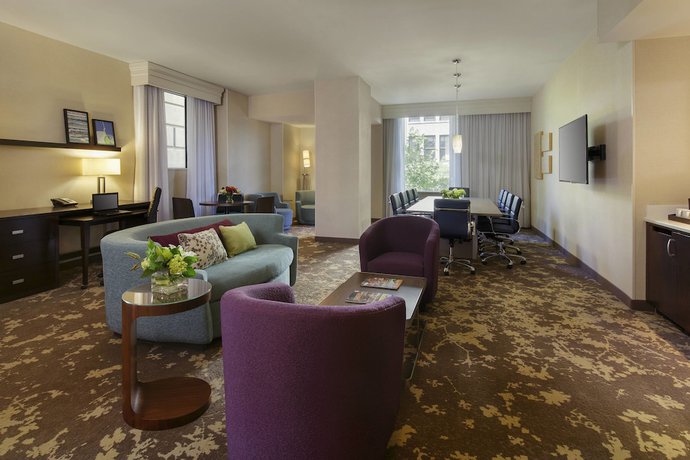 Imagen de la habitación del Hotel Courtyard By Marriott Portland City Center. Foto 3