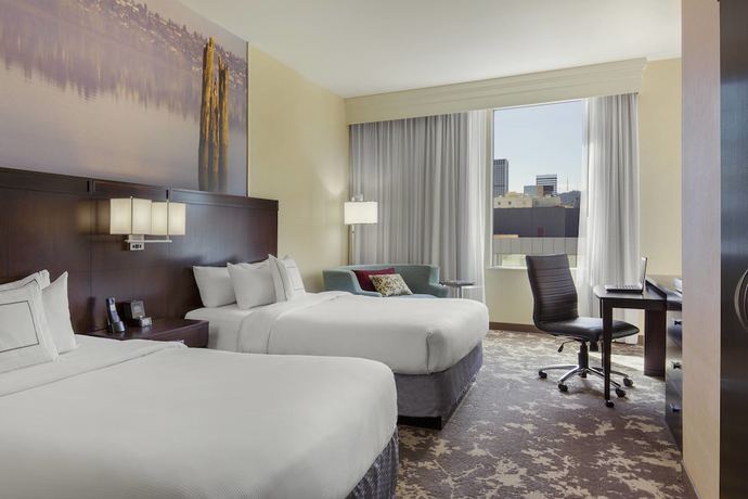 Imagen de la habitación del Hotel Courtyard By Marriott Portland City Center. Foto 4