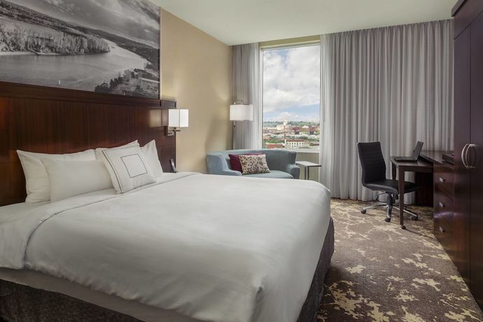 Imagen de la habitación del Hotel Courtyard By Marriott Portland City Center. Foto 8