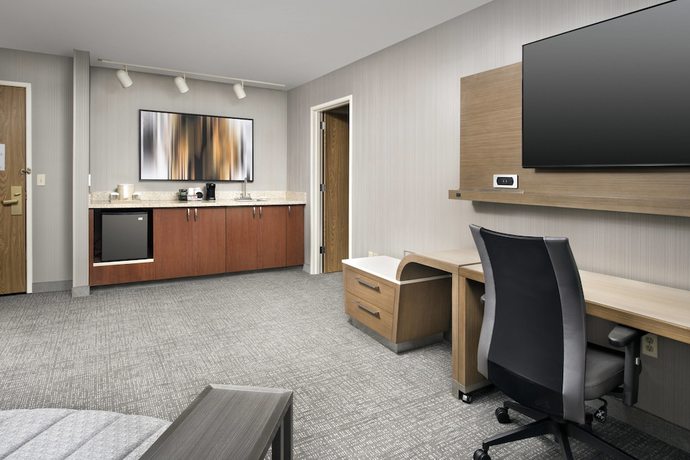 Imagen de la habitación del Hotel Courtyard By Marriott Portland Hillsboro. Foto 3