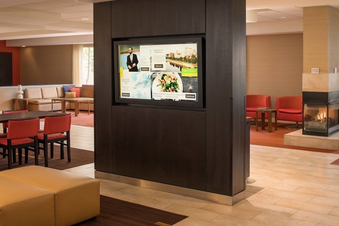 Imagen de los interiores del Hotel Courtyard By Marriott Portland Hillsboro. Foto 6