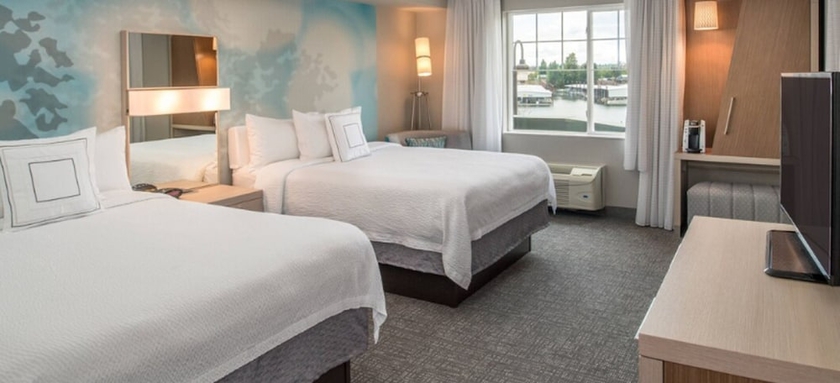Imagen de la habitación del Hotel Courtyard By Marriott Portland North. Foto 11