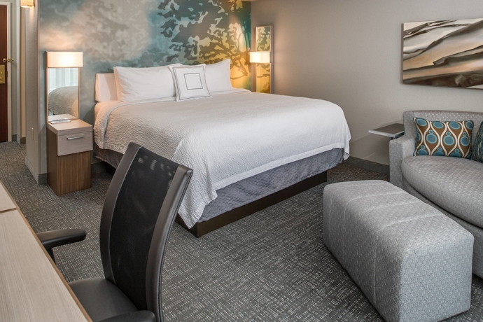 Imagen de la habitación del Hotel Courtyard By Marriott Portland North. Foto 12