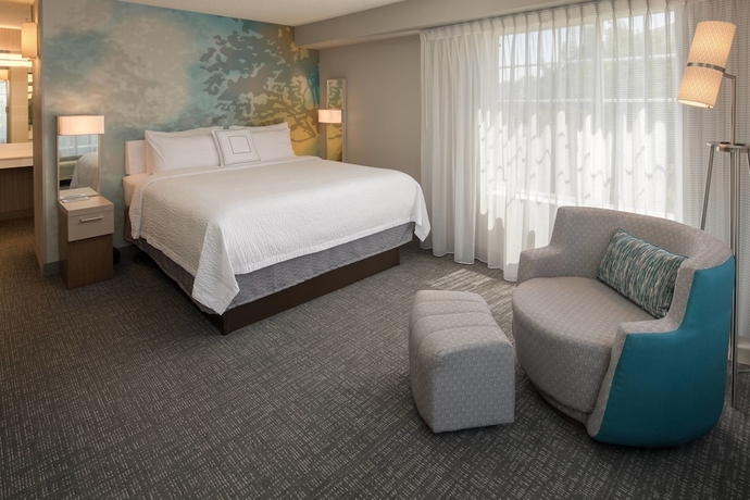 Imagen de la habitación del Hotel Courtyard By Marriott Portland North. Foto 14