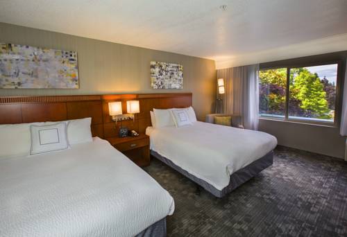 Imagen de la habitación del Hotel Courtyard By Marriott Portland Tigard. Foto 7
