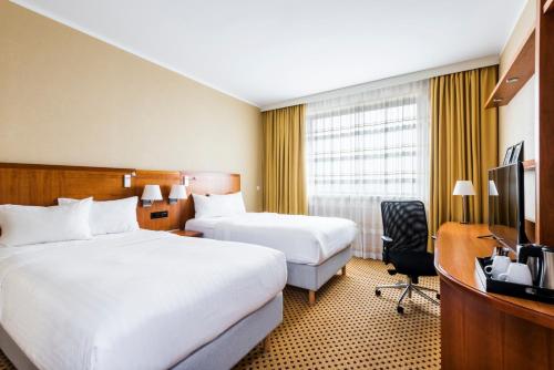 Imagen de la habitación del Hotel Courtyard By Marriott Prague Airport. Foto 8