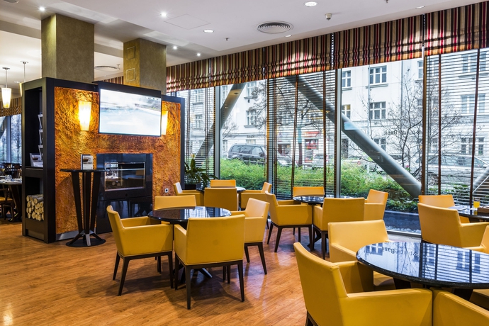 Imagen del bar/restaurante del Hotel Courtyard By Marriott Prague City. Foto 5