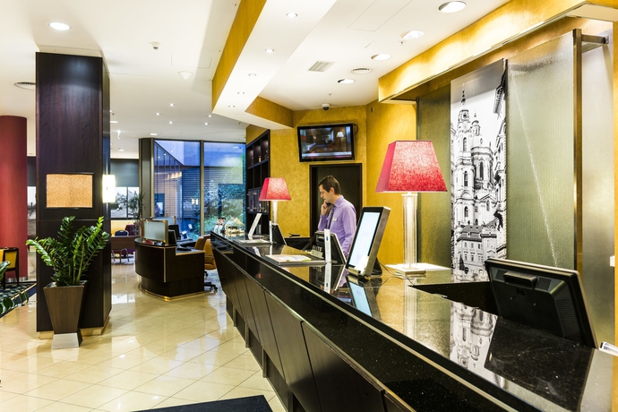 Imagen de los interiores del Hotel Courtyard By Marriott Prague City. Foto 9