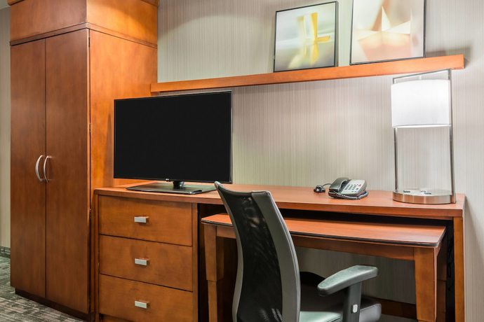 Imagen de la habitación del Hotel Courtyard By Marriott Providence Lincoln. Foto 4
