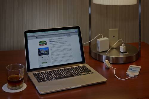 Imagen de la habitación del Hotel Courtyard By Marriott Providence Warwick. Foto 3