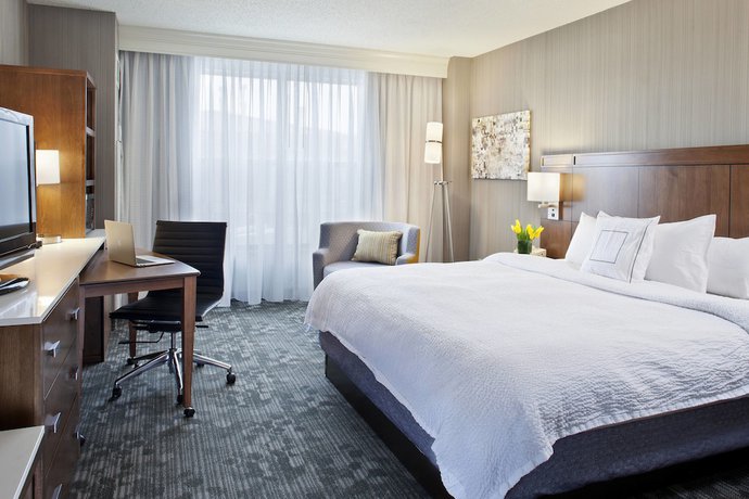 Imagen de la habitación del Hotel Courtyard By Marriott Pueblo Downtown. Foto 11