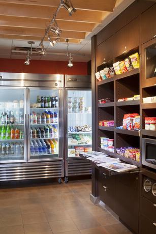 Imagen del bar/restaurante del Hotel Courtyard By Marriott Pueblo Downtown. Foto 5