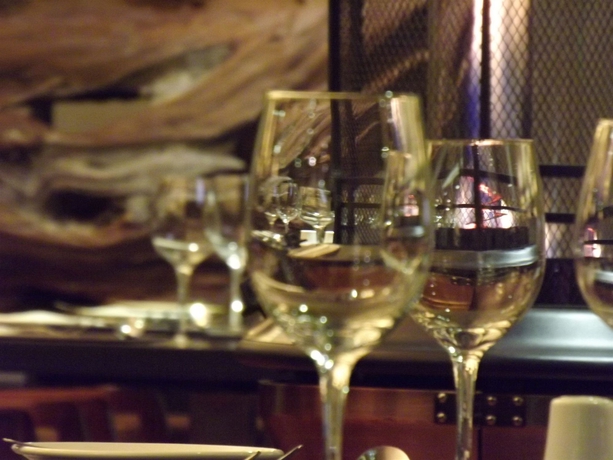 Imagen de los interiores del Hotel Courtyard By Marriott Puerto Montt. Foto 12