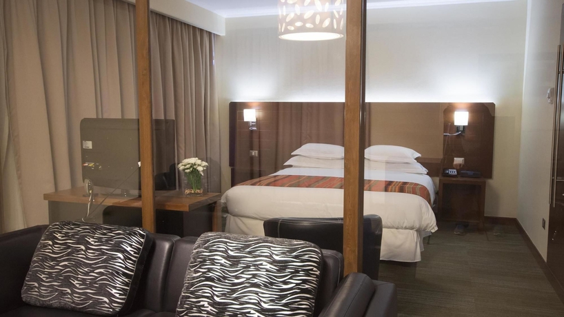 Imagen de la habitación del Hotel Courtyard By Marriott Puerto Montt. Foto 5