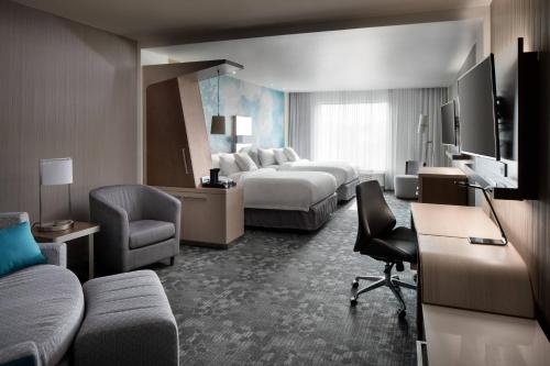 Imagen de la habitación del Hotel Courtyard By Marriott Pullman. Foto 19