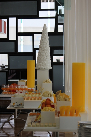 Imagen del bar/restaurante del Hotel Courtyard By Marriott Pune Chakan. Foto 2