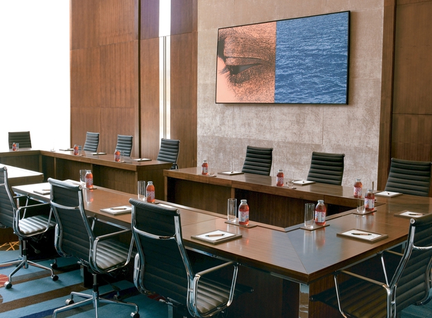 Imagen de los interiores del Hotel Courtyard By Marriott Pune Hinjewadi. Foto 15