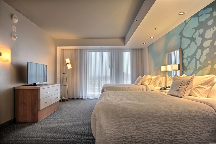 Imagen de la habitación del Hotel Courtyard By Marriott Quebec City. Foto 4