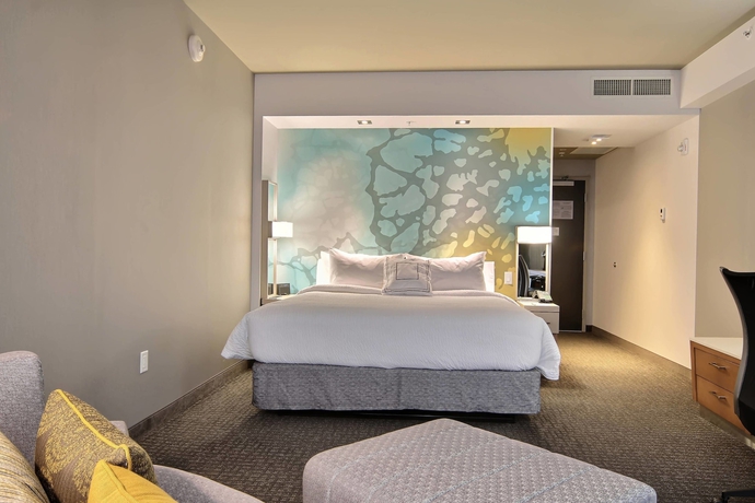Imagen de la habitación del Hotel Courtyard By Marriott Quebec City. Foto 11