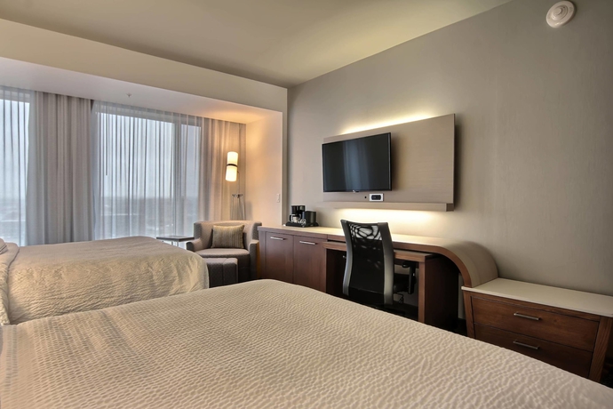 Imagen de la habitación del Hotel Courtyard By Marriott Quebec City. Foto 17