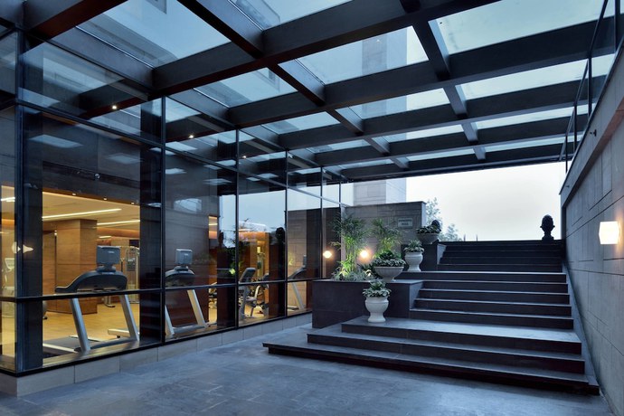 Imagen de los interiores del Hotel Courtyard By Marriott Raipur. Foto 6