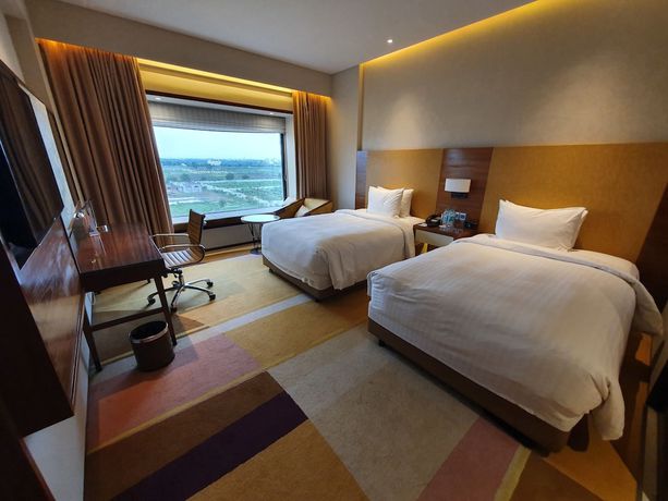 Imagen de la habitación del Hotel Courtyard By Marriott Raipur. Foto 4