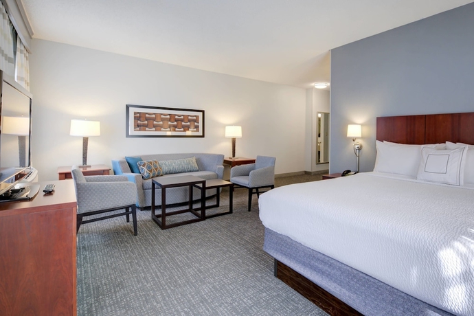 Imagen de la habitación del Hotel Courtyard By Marriott Raleigh Crabtree Valley. Foto 3